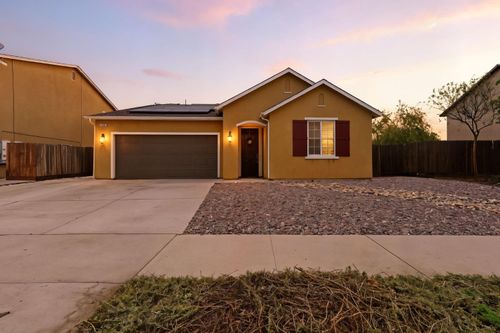 3934 E College Ave, Visalia, CA, 93292-3583 | Card Image