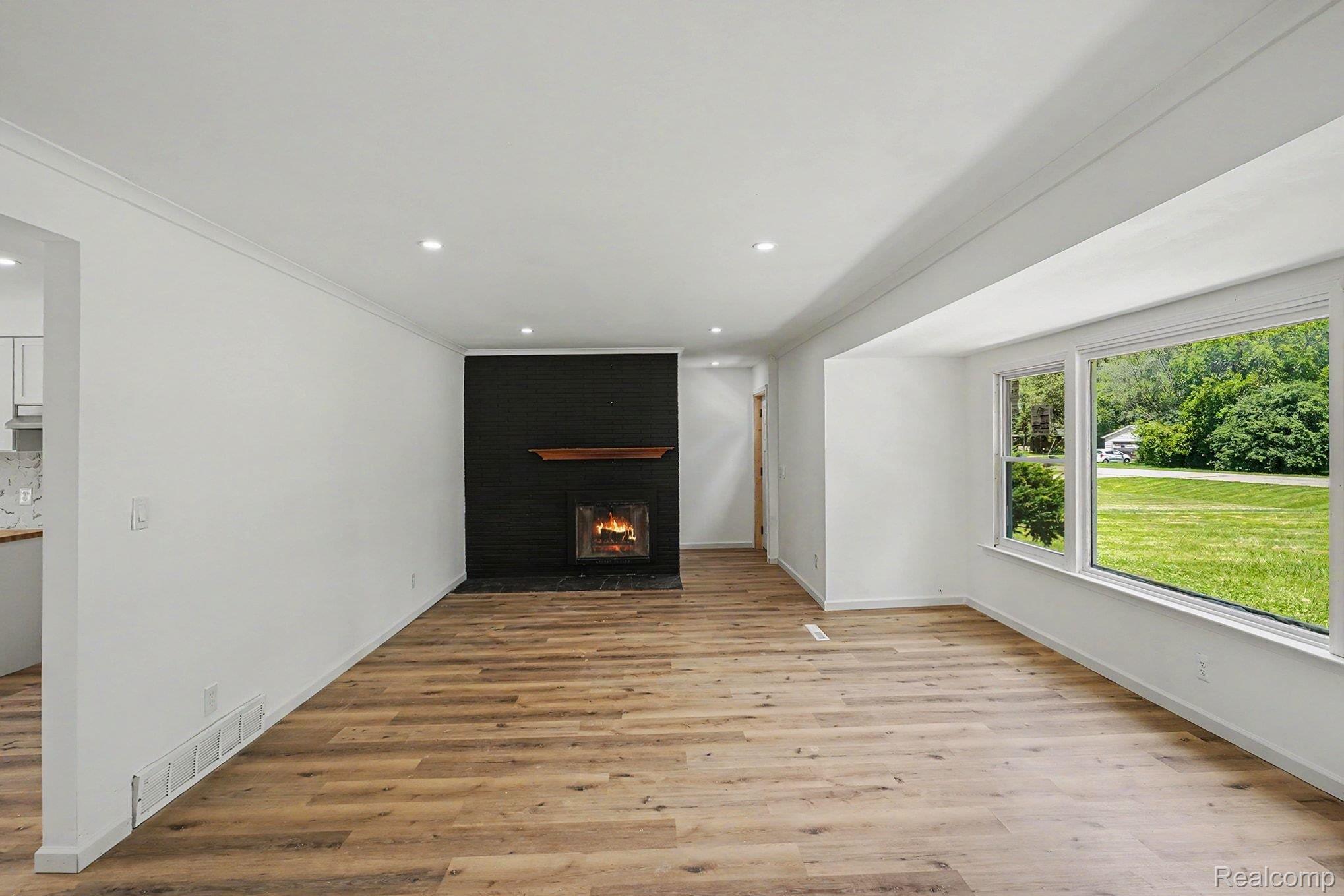 Residential in Mt Morris Township 4