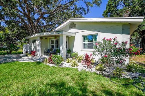 1826 Country Club Rd N, ST PETERSBURG, FL, 33710-3806 | Card Image