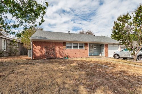 3143 Willow Park St, Richland Hills, TX, 76118-6330 | Card Image