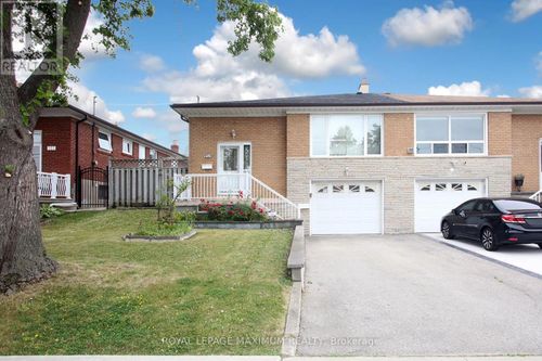 159 Spenvalley Dr, North York, ON, M3L1Z8 | Card Image
