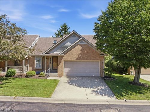 115 Denham Circle Ne, Canton, OH, 44721 | Card Image