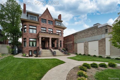 04-701 W Canfield St, Detroit, MI, 48201-1139 | Card Image