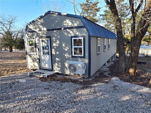 385 E Sugar Lake Drive, Mound City, KS, 66056 | Card Image