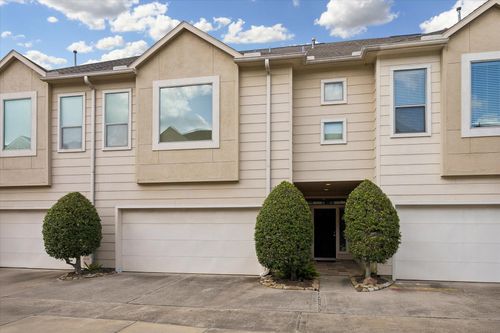 3804 Centerplaza Dr, Houston, TX, 77007-5652 | Card Image