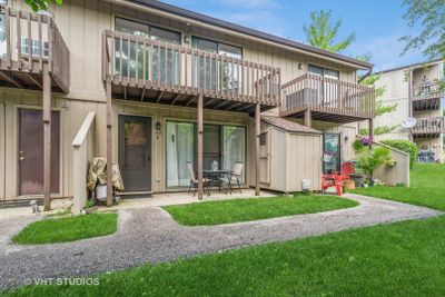 2 - 54 Vail Colony, Condo with 2 bedrooms, 1 bathrooms and 2 parking in Fox Lake IL | Image 2