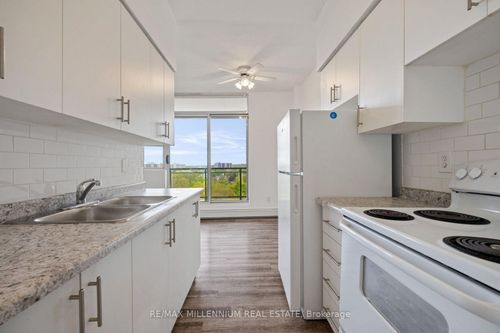 708-420 Greenhill Ave, Hamilton, ON, L8K6E7 | Card Image