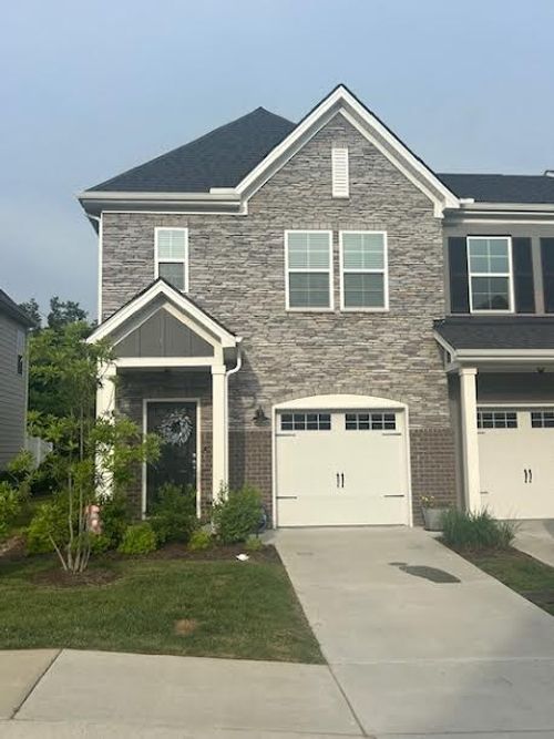 110 Brighton Ln, Lebanon, TN, 37090-2073 | Card Image