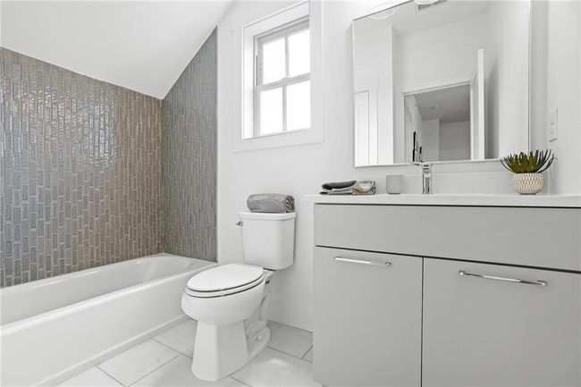 533 Groover St, Townhouse with 3 bedrooms, 4 bathrooms and 2 parking in Ball Ground GA | Image 34