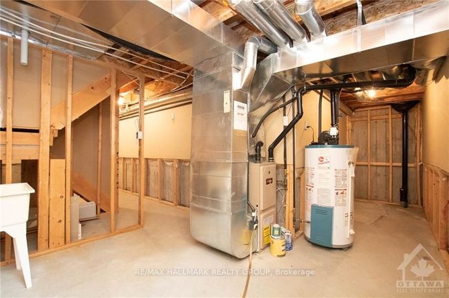 8 Kingsbridge Pvt, House attached with 3 bedrooms, 3 bathrooms and 2 parking in Ottawa ON | Image 27