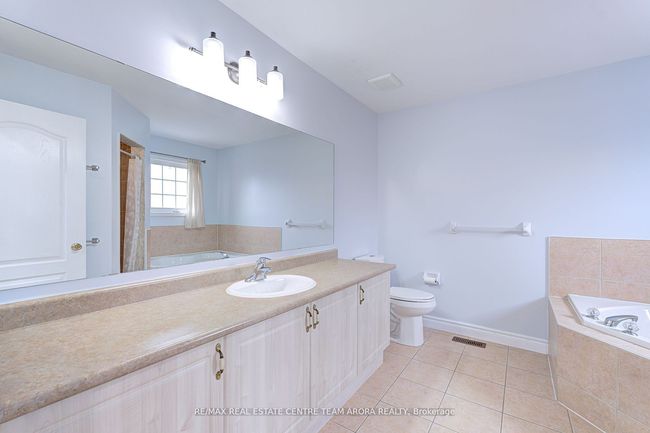 27 Beresford Cres, House other with 5 bedrooms, 4 bathrooms and 4 parking in Brampton ON | Image 22