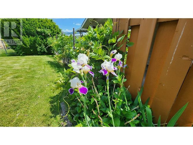 3900 Woodland Dr, House other with 3 bedrooms, 3 bathrooms and 3 parking in Trail BC | Image 42