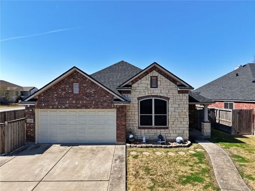 300 Nicklaus Dr, Portland, TX, 78374-4192 | Card Image