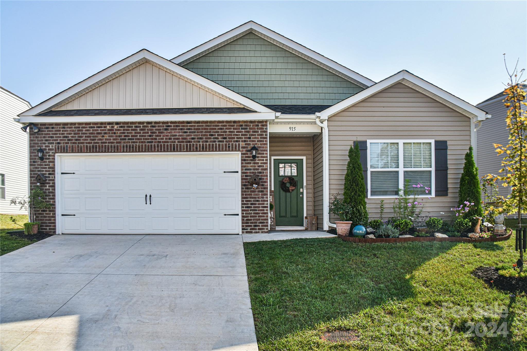 Newport Ct, Asheville, NC 28806