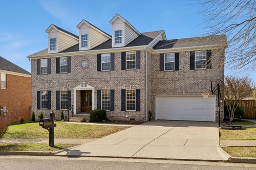 7504 Woodstream Dr, Nashville, TN, 37221-6565 | Card Image