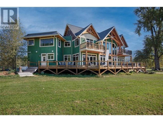 2388 Lawrence Rd, House other with 3 bedrooms, 3 bathrooms and 20 parking in Lumby BC | Image 13