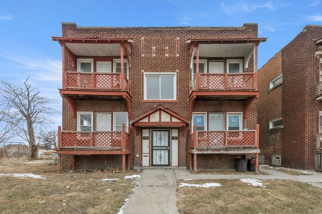 135 Stevens St, Home with 0 bedrooms, 12 bathrooms and null parking in Highland Park MI | Image 4