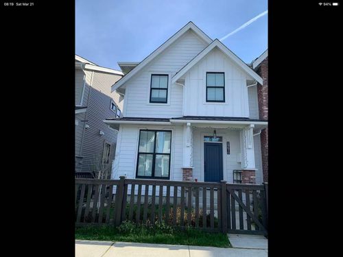 upstair-19670 75 Ave, Langley, BC, V2Y3R9 | Card Image