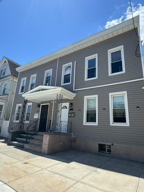 18 120th St, College Point, NY, 11356 | Card Image