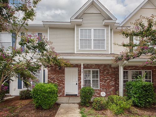 572 Truman Dr, Goose Creek, SC, 29445-4702 | Card Image