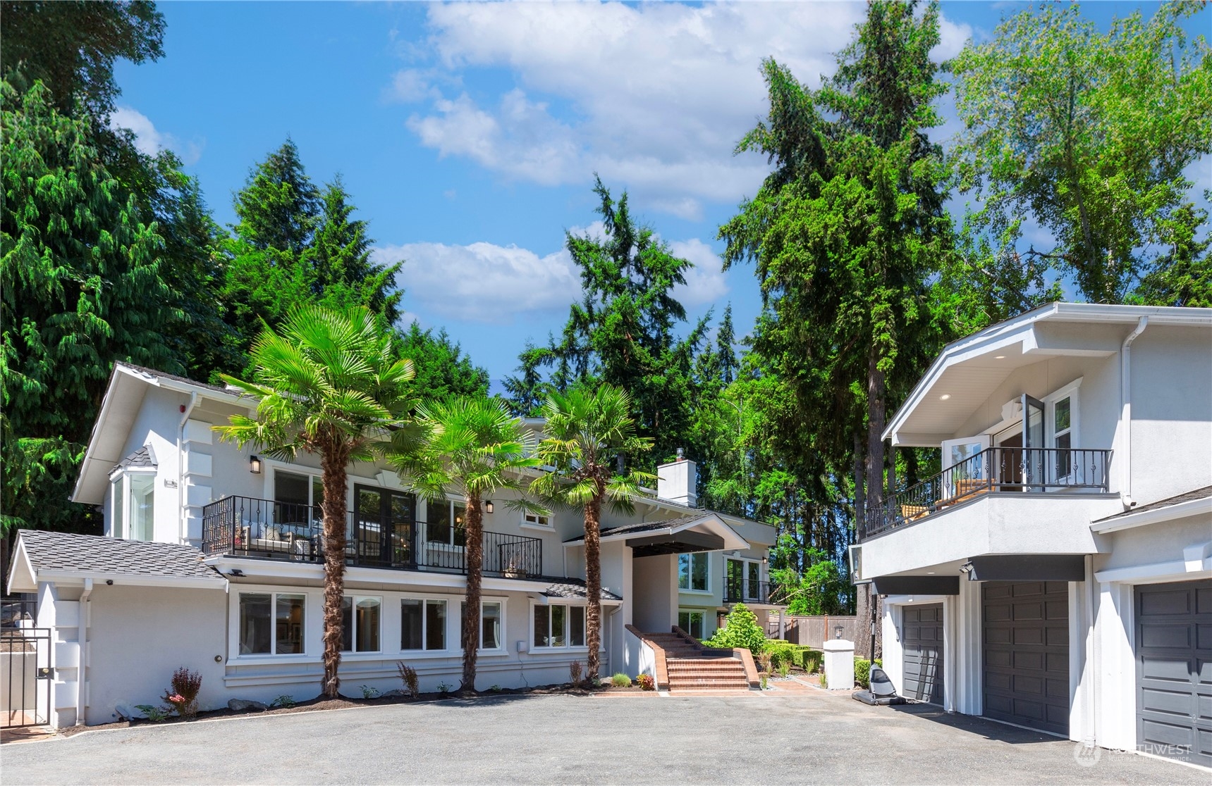 96th Ave, Clyde Hill, WA 98004