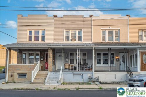 1530 W Tilghman St, Allentown, PA, 18102-2038 | Card Image