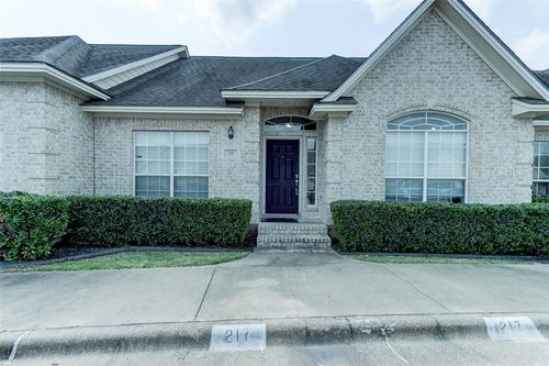 217 Navarro Dr, College Station, TX, 77845-6601 | Card Image