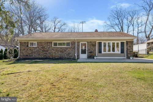 701 School Line Dr, KING OF PRUSSIA, PA, 19406-3510 | Card Image