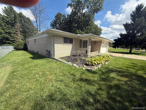 43038 Hanford Rd, Canton, MI, 48187-3336 | Card Image