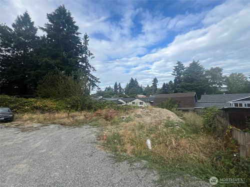 705 N 96th Street, Tacoma, WA, 98444 | Card Image