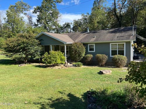 8006 Pansy St, Pound, VA, 24279 | Card Image