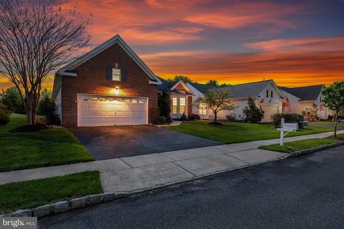 14 Williamsburg Ct, ALLENTOWN, NJ, 08501-1851 | Card Image