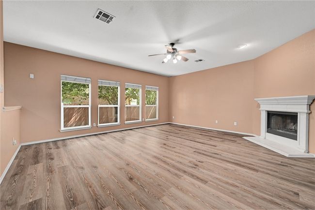 2049 Rachel Ln, House other with 5 bedrooms, 3 bathrooms and 4 parking in Round Rock TX | Image 6