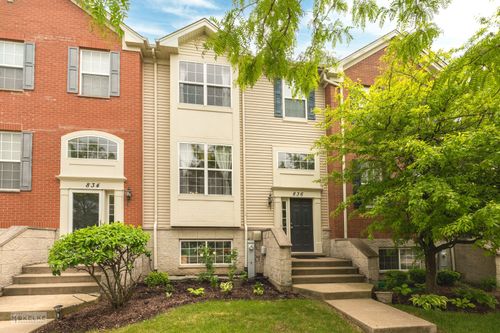 836 Lewisburg Ln, Aurora, IL, 60504-2112 | Card Image