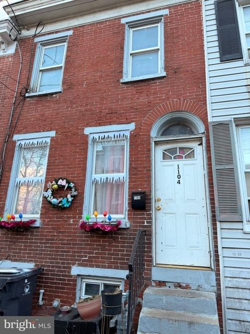 1104 W 2nd St, WILMINGTON, DE, 19805-3619 | Card Image