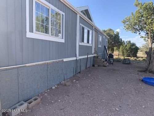 61333 N Rough Rock Rd, Seligman, AZ, 86337 | Card Image