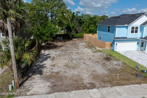 260 10th St S, Jacksonville Beach, FL, 32250-3333 | Card Image