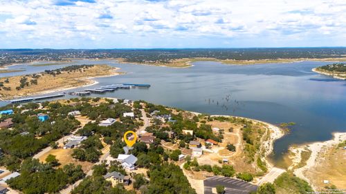 1761 Lakeside Dr W, Canyon Lake, TX, 78133-5835 | Card Image