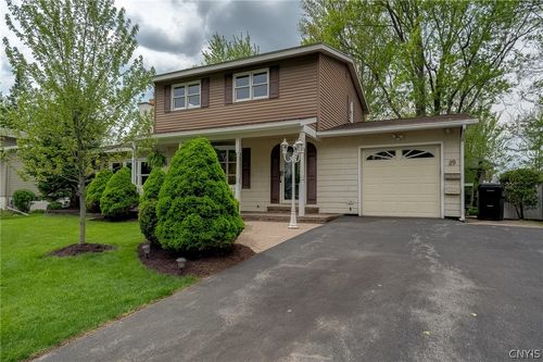 119 Floradale Rd, Liverpool, NY, 13088-5621 | Card Image