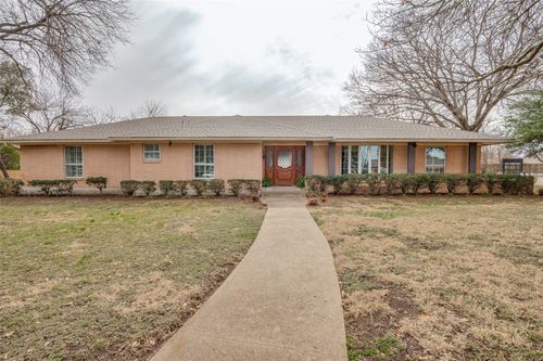 113 Overhill Dr, Waxahachie, TX, 75165-1839 | Card Image