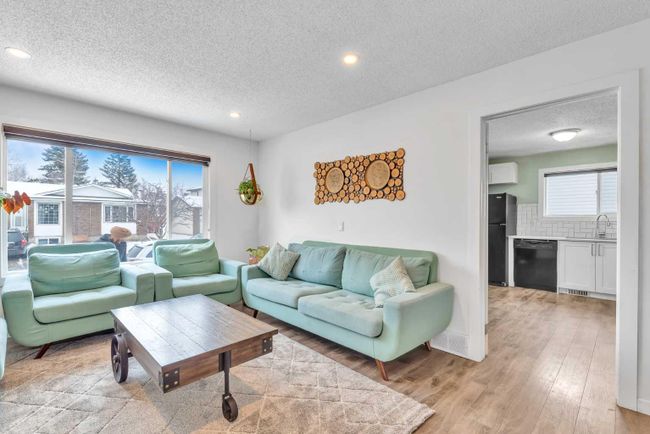 108 Whitaker Close Ne, Home with 5 bedrooms, 2 bathrooms and 2 parking in Calgary AB | Image 8