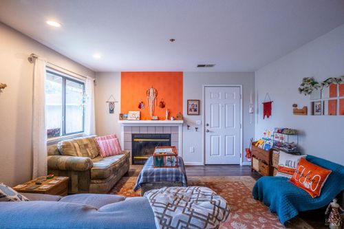 apt-g-805 1st St W, Sonoma, CA, 95476-7039 | Card Image