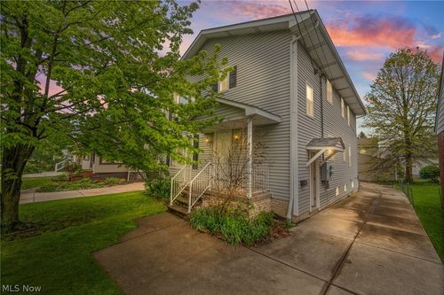 4910 & 4912 Yorkshire Avenue, Parma, OH, 44134 | Card Image