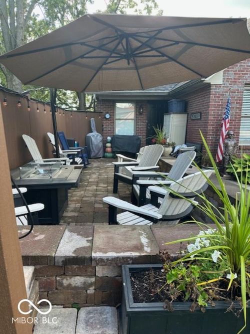 18 Hough St, Greenfield, IN, 46140-2257 | Card Image