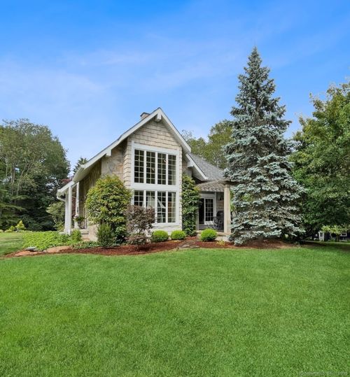 32 Meeks Point Rd, East Hampton, CT, 06424-1558 | Card Image