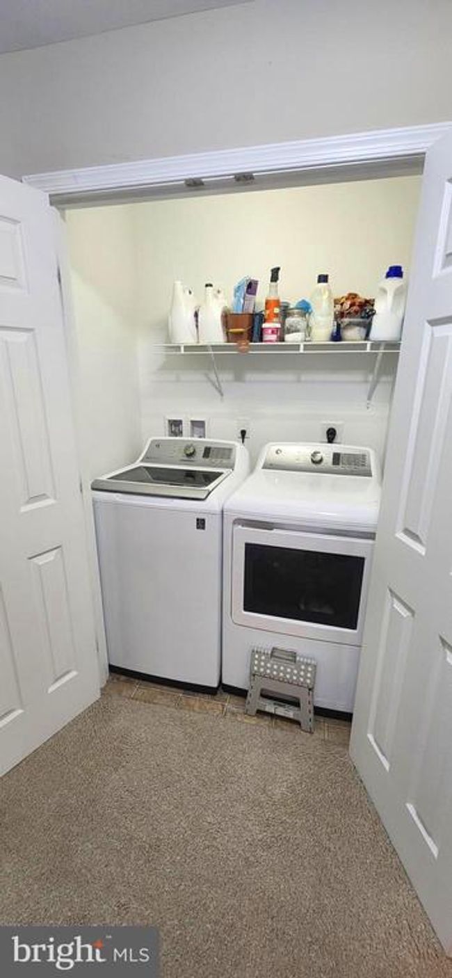 26 N Locust St, Townhouse with 3 bedrooms, 3 bathrooms and null parking in SHIREMANSTOWN PA | Image 35