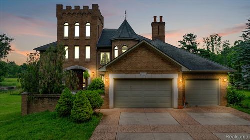 9000 Ferry Rd, Grosse Ile, MI, 48138-2155 | Card Image