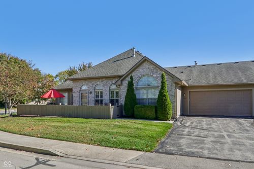 11291 Courtyard Way, Fishers, IN, 46038-1899 | Card Image