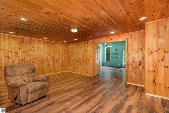 6997 Woodlea Rd W, House other with 3 bedrooms, 2 bathrooms and null parking in Oscoda MI | Image 14