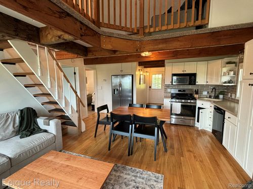 3353 Hill Vw, Boyne Falls, MI, 49713-9783 | Card Image